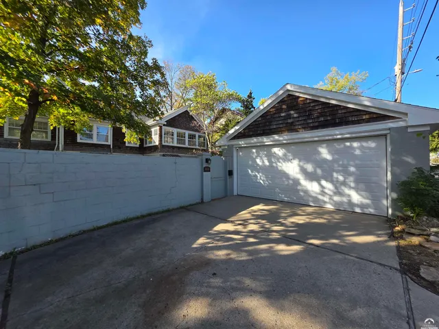 $1,050,000 | 1616 Louisiana Street, Lawrence, KS 66044