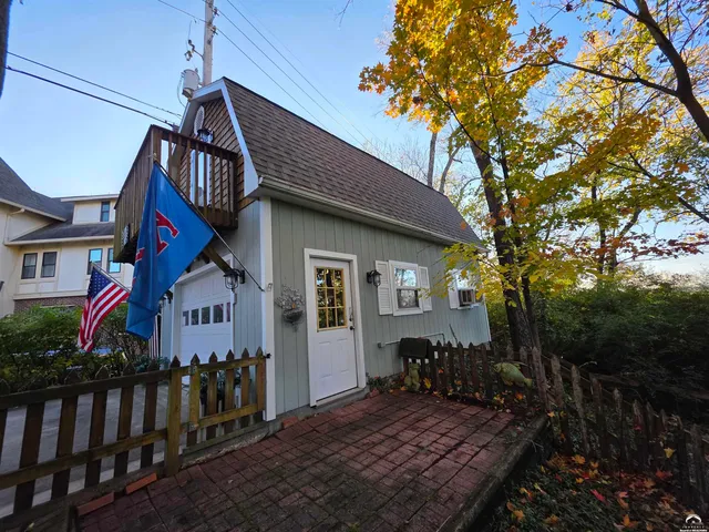 $1,050,000 | 1616 Louisiana Street, Lawrence, KS 66044