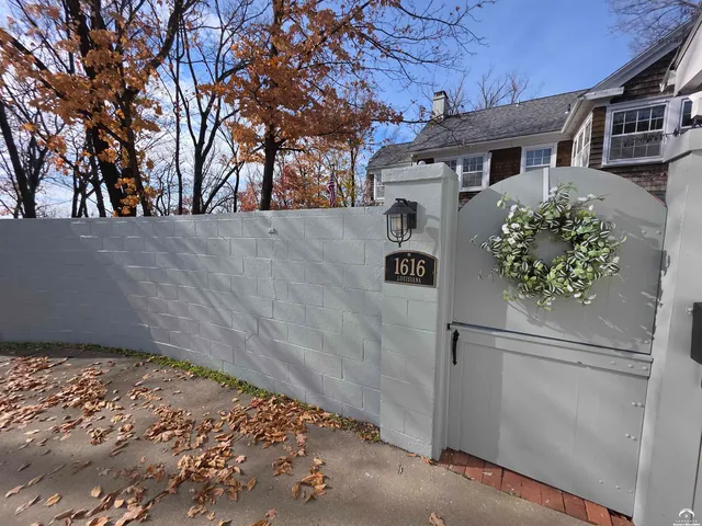 $1,050,000 | 1616 Louisiana Street, Lawrence, KS 66044