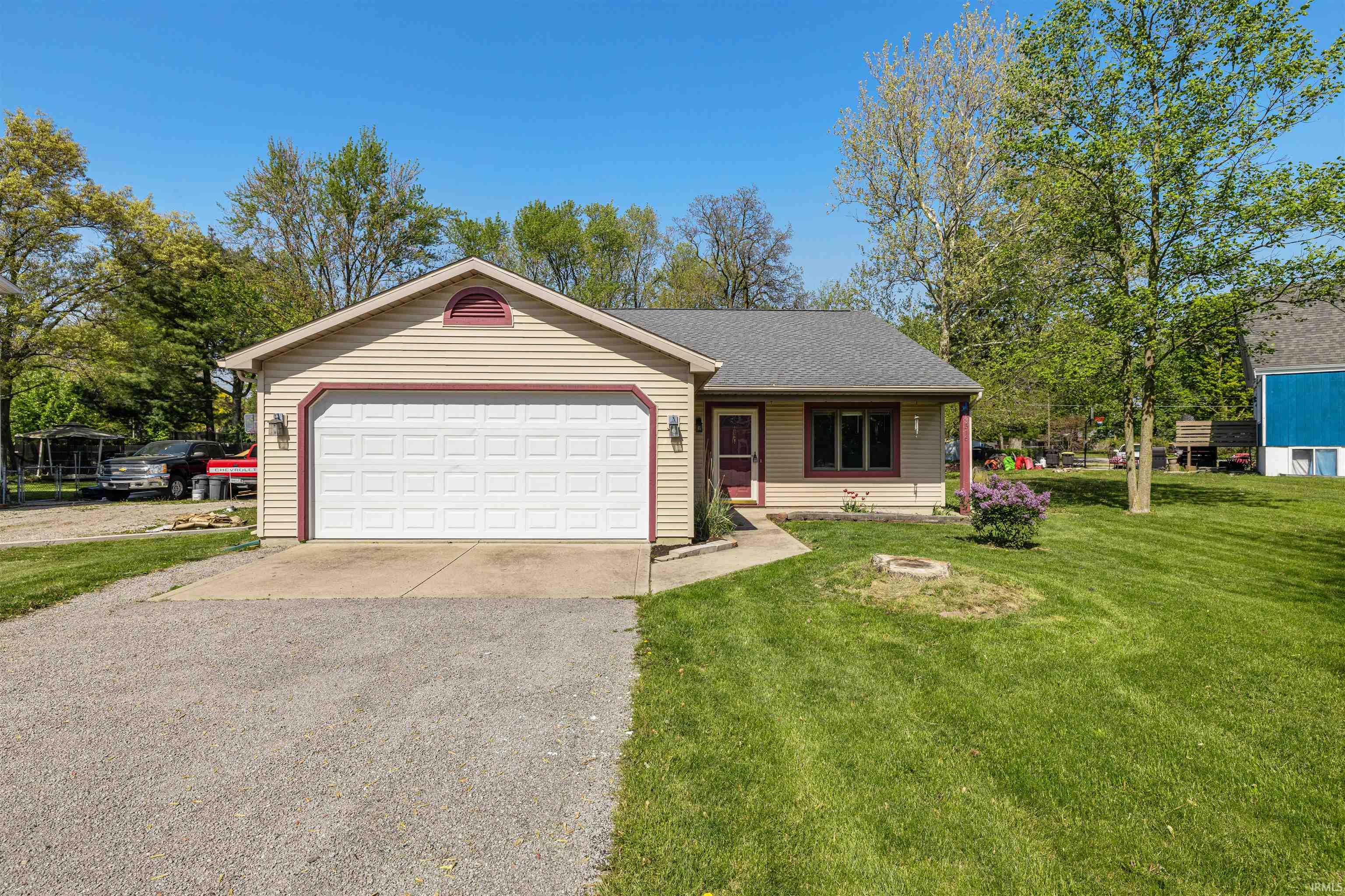 3516 Leesburg Road Fort Wayne, IN 46808 - Photo 1 of 23