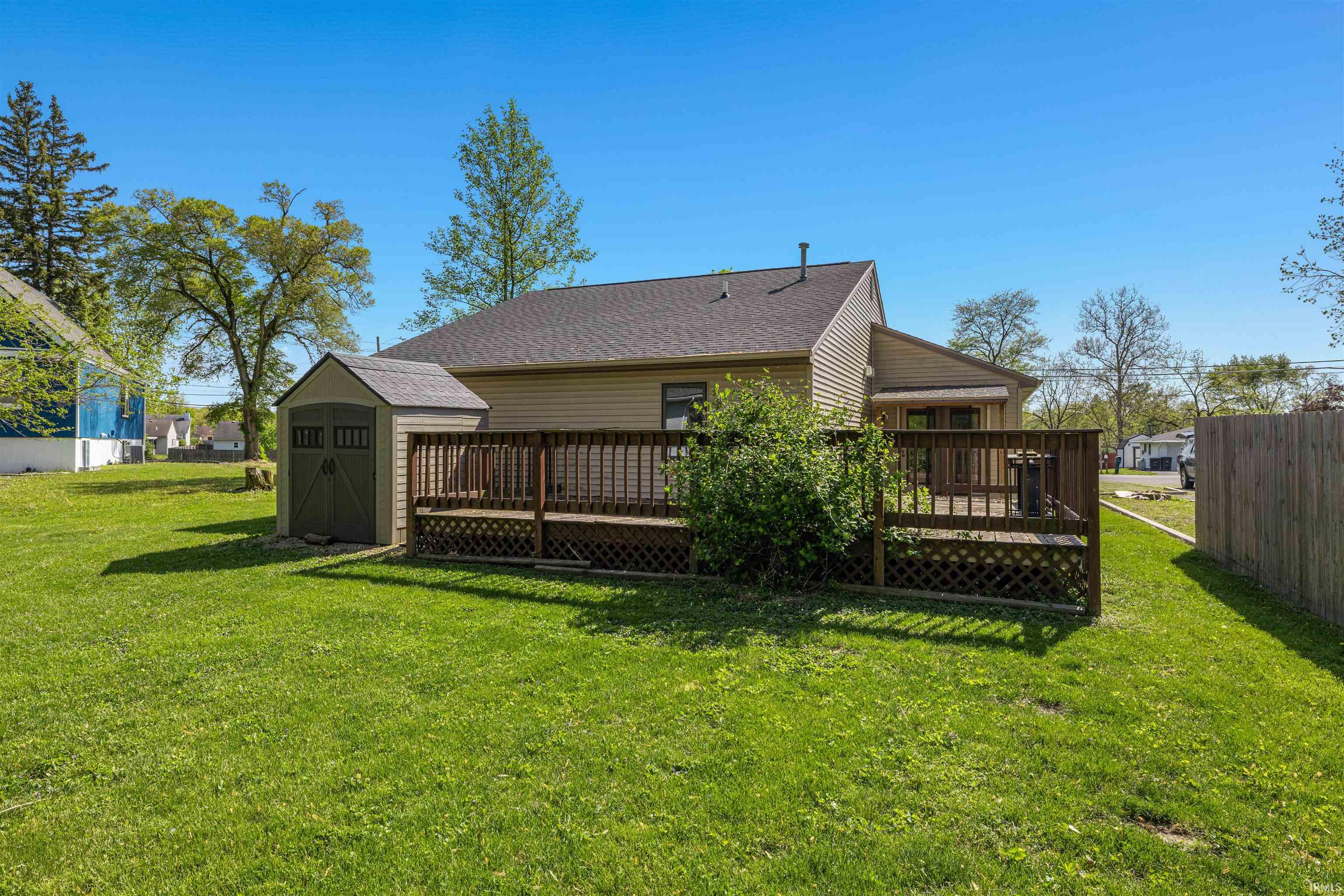 3516 Leesburg Road Fort Wayne, IN 46808 - Photo 3 of 23