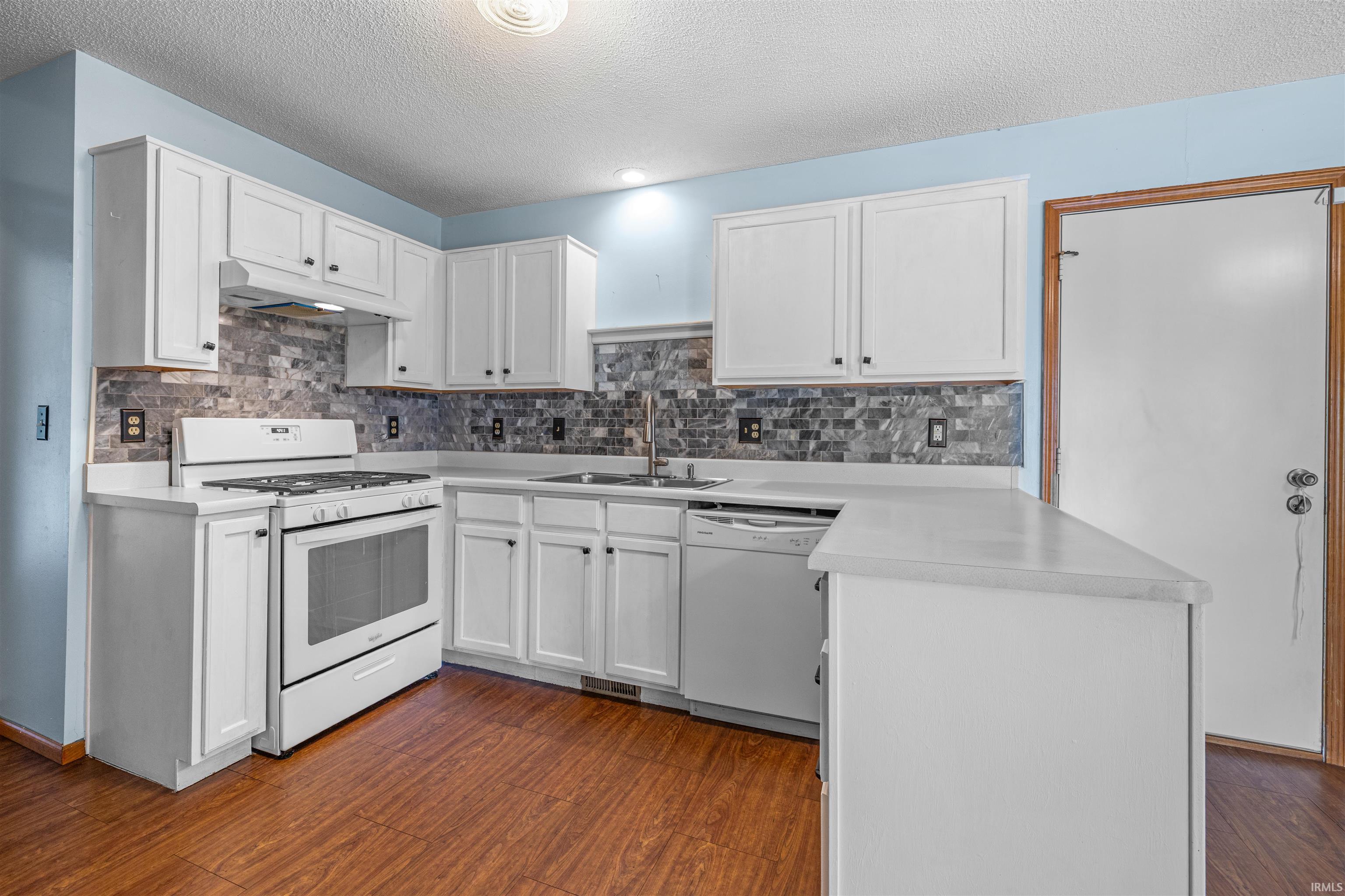 3516 Leesburg Road Fort Wayne, IN 46808 - Photo 10 of 23