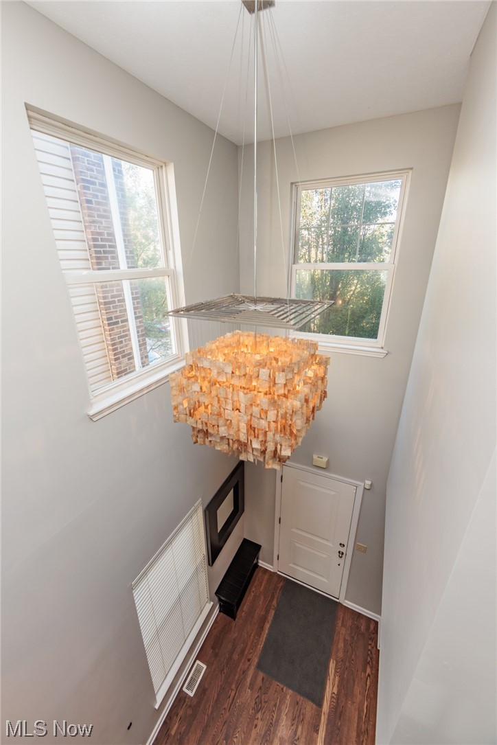 603 Literary Road Cleveland, OH 44113 - Photo 3 of 35 Gallery Image 3