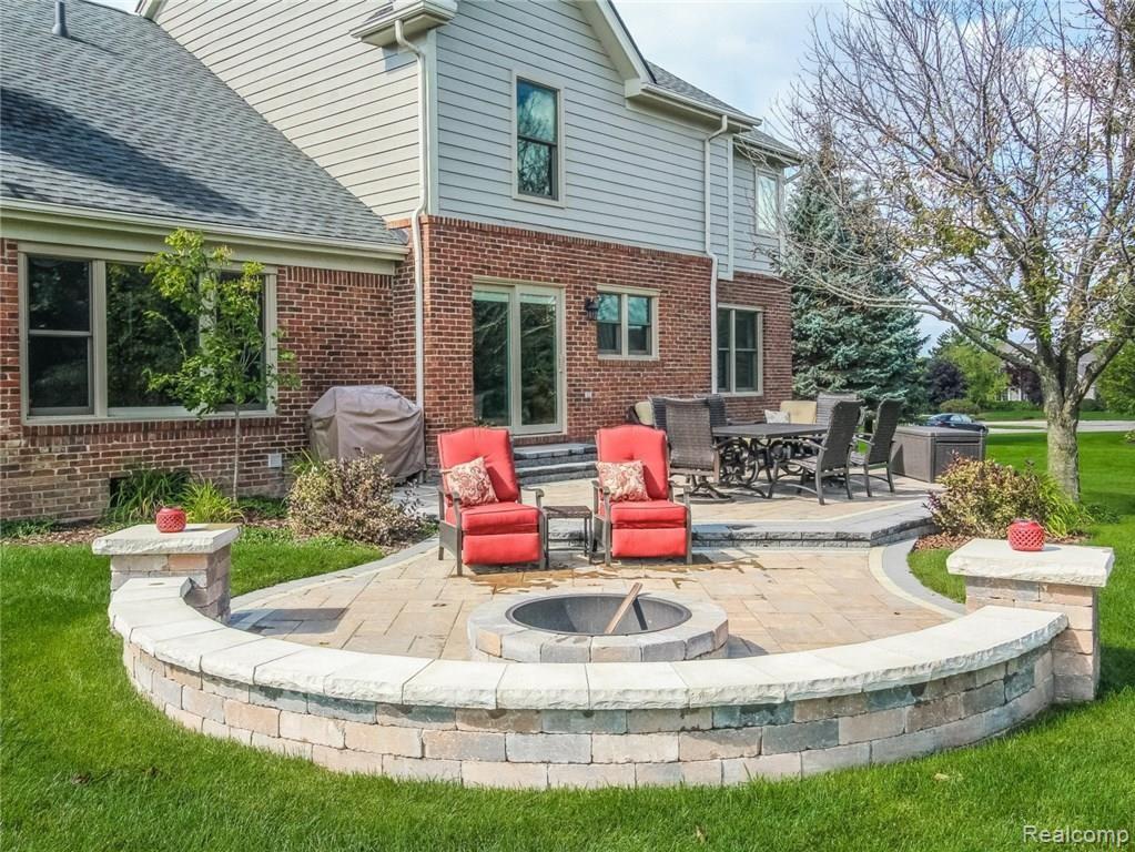 4197 Bold Meadows Rochester, MI 48306 - Photo 48 of 60 049-4745772-medium4x3.jpg