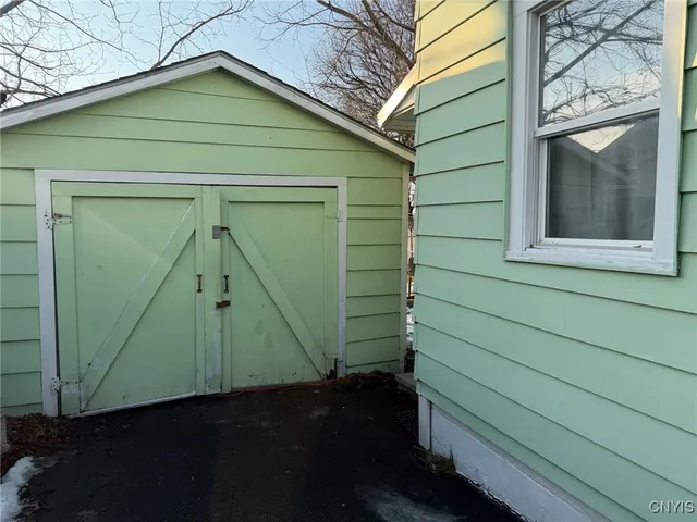 $139,999 | 70 Liberty Street, Oswego, NY 13126