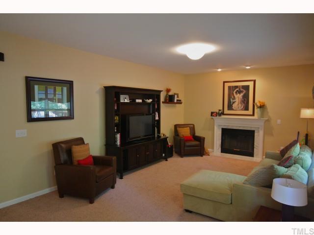 8509 Guerro Court Raleigh, NC 27613 - Photo 2 of 12