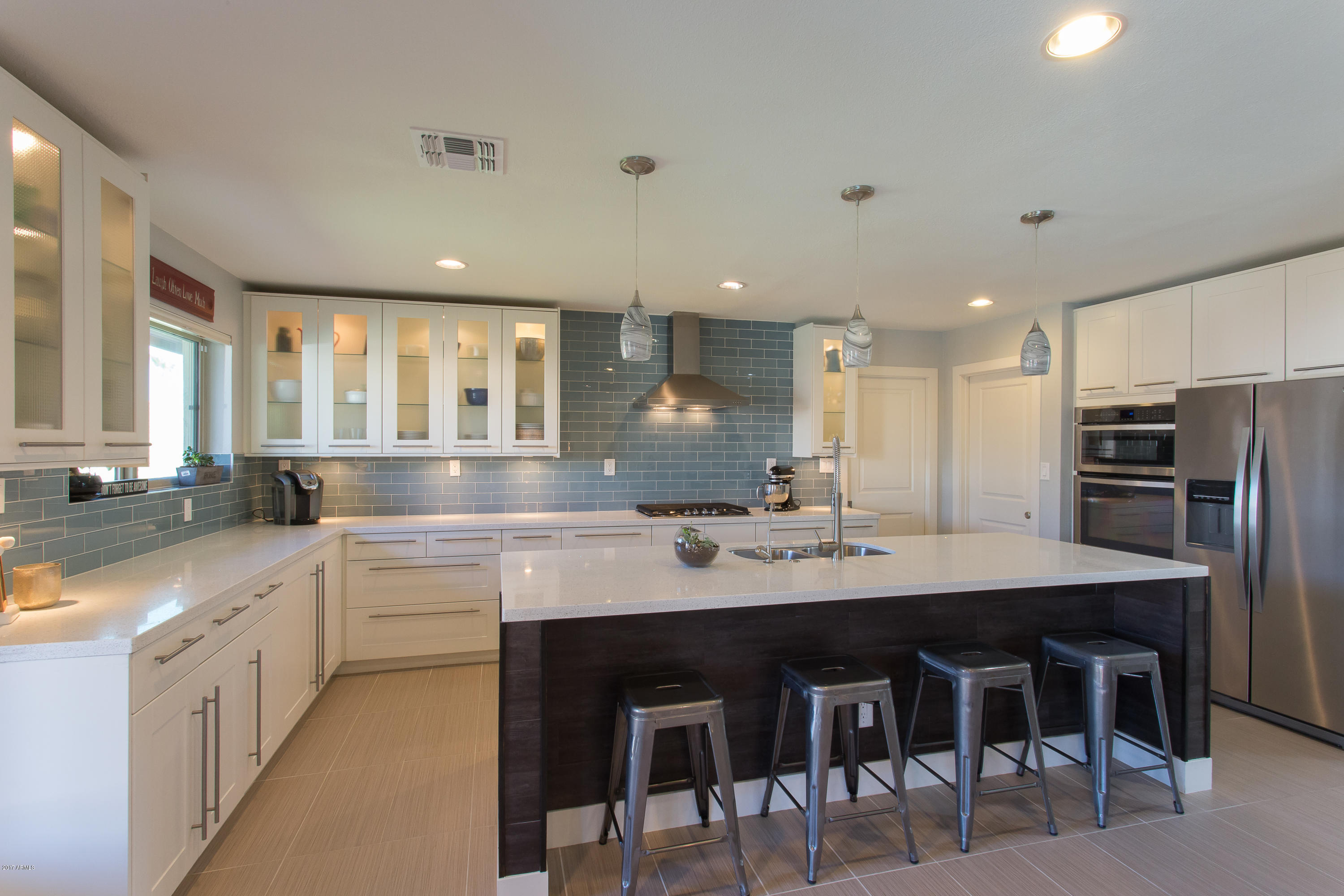302 E Deepdale-12