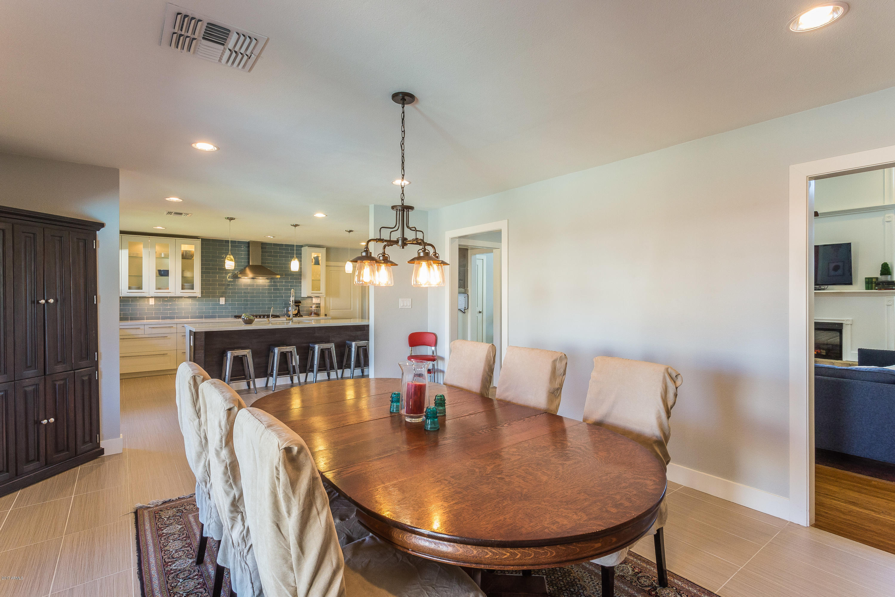 302 East Deepdale Road Phoenix, AZ 85022 - Photo 10 of 26 302 E Deepdale-7