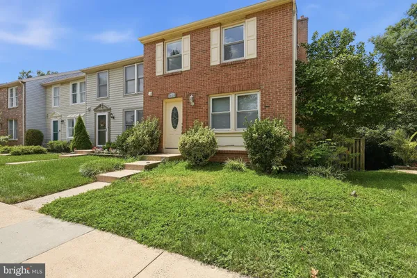 $2,895 | 14126 Red River Drive, Centreville, VA 20121