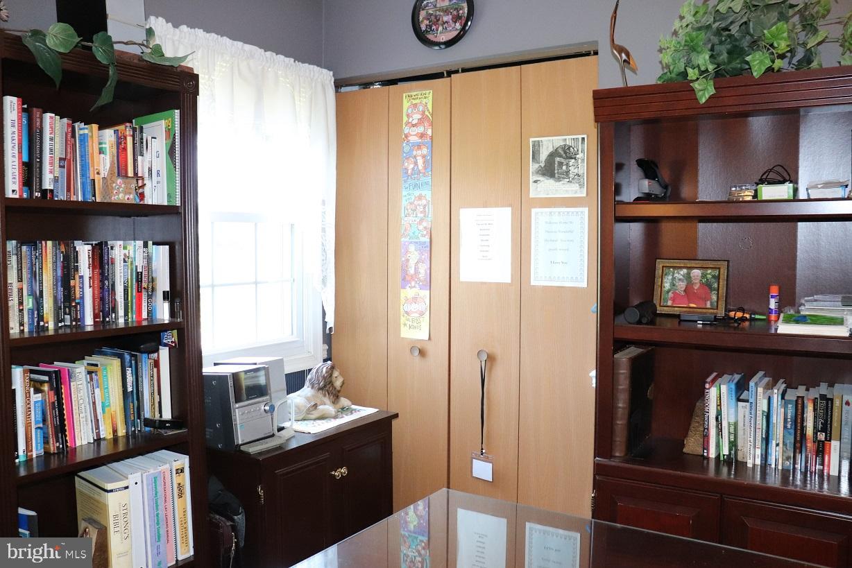 462 Willow Road Lancaster, PA 17601 - Photo 26 of 53 Bedroom 3