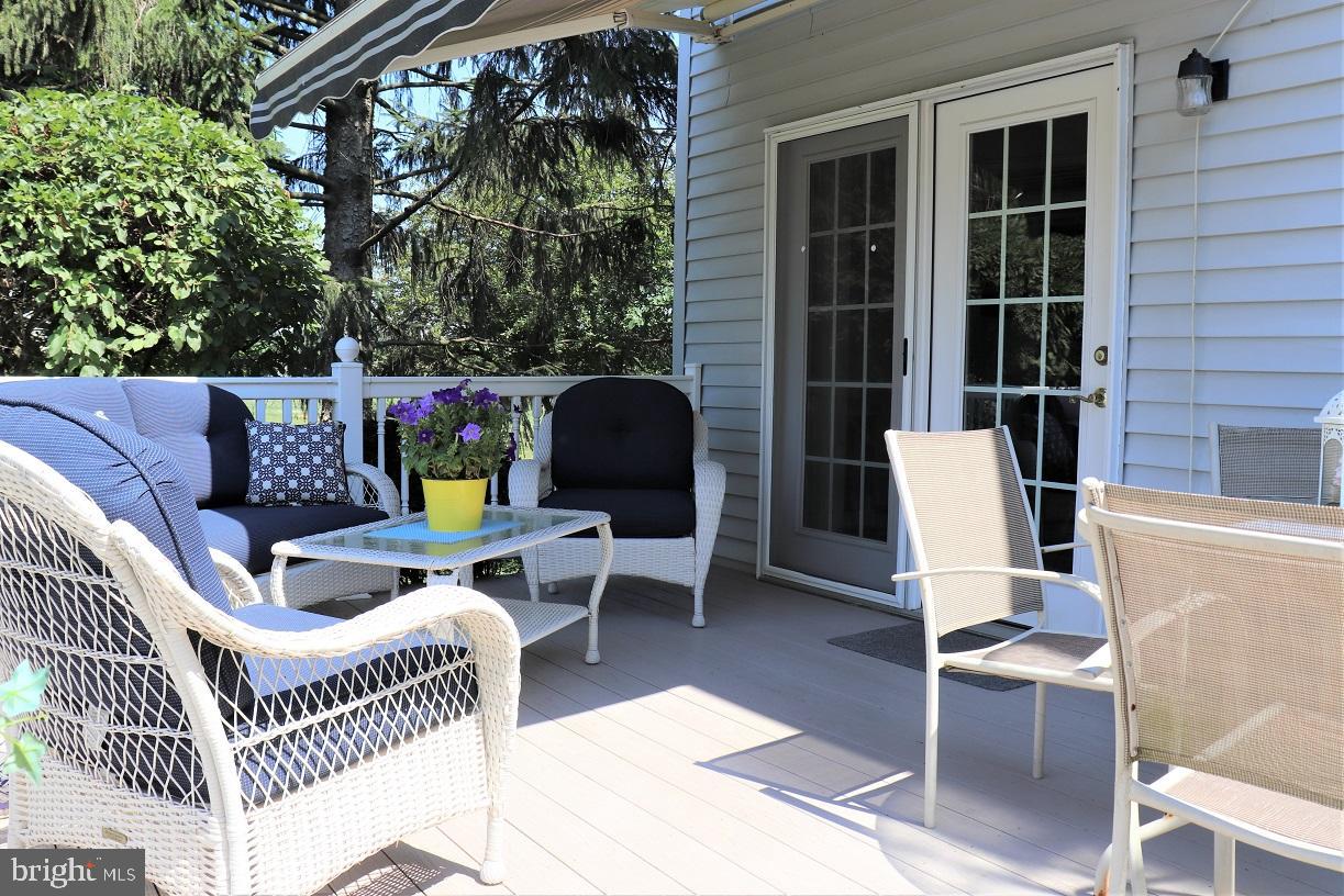462 Willow Road Lancaster, PA 17601 - Photo 33 of 53 Deck w/Awning