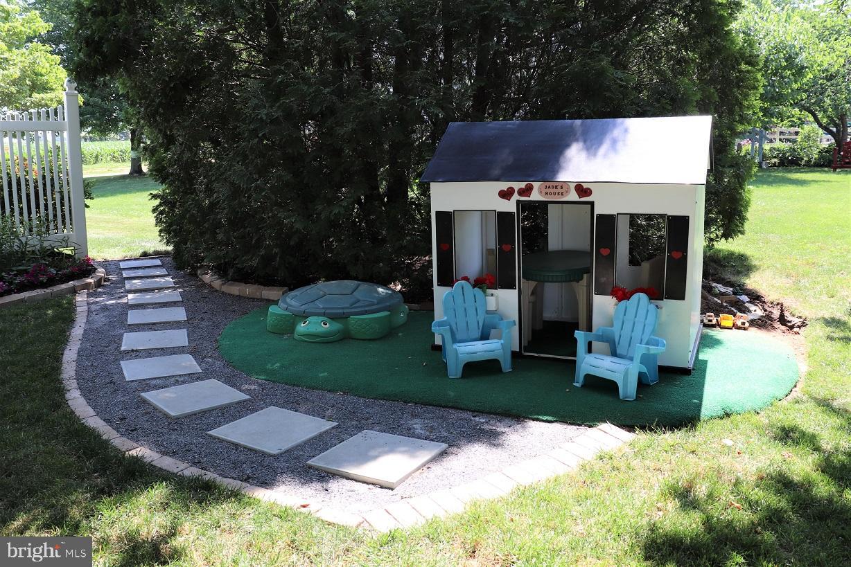 462 Willow Road Lancaster, PA 17601 - Photo 41 of 53 Cute Play Area for Little Ones