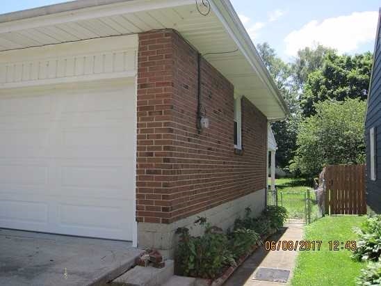 915 Lindberg Road Anderson, IN 46012 - Photo 3 of 10
