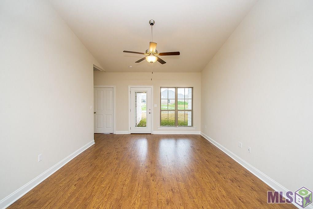 11539 Cottagecreek Road, Unit 8B Baton Rouge, LA 70816 - Photo 16 of 30