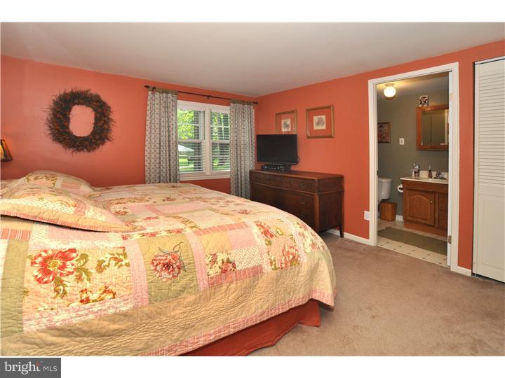 1960 Terwood Road Huntingdon Valley, PA 19006 - Photo 8 of 21 Master Bedroom