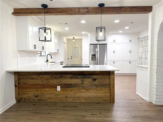 $333,000 | 3770 South Loop, Pineville, LA 71360