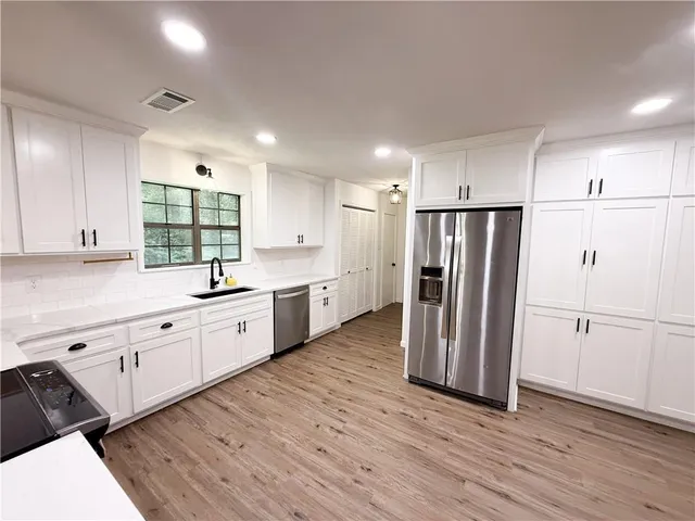 $333,000 | 3770 South Loop, Pineville, LA 71360