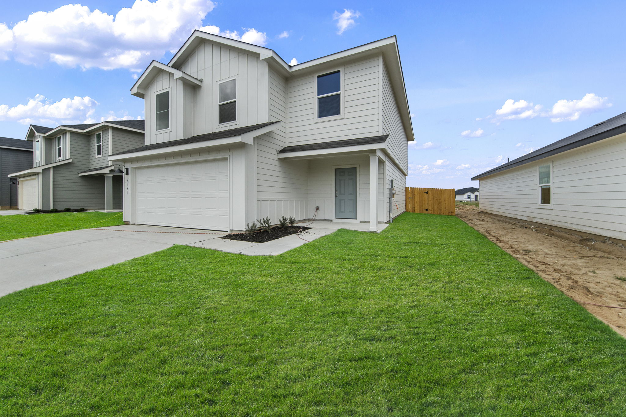 2121 Wildflower Lane Luling, TX 78648 - Photo 2 of 33