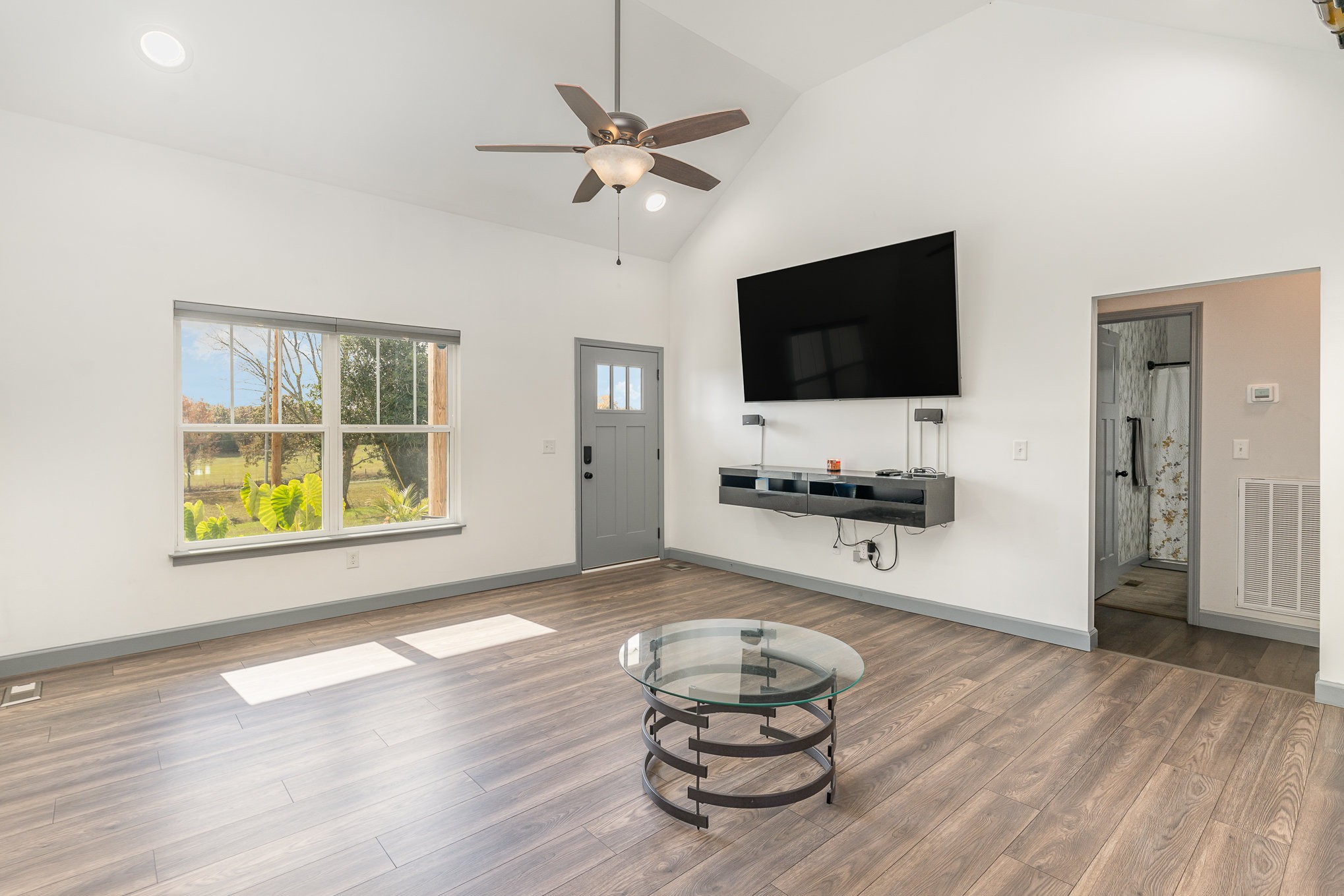 1181 Hillcrest Road Dickson, TN 37055 - Photo 4 of 16 Gallery Image 4