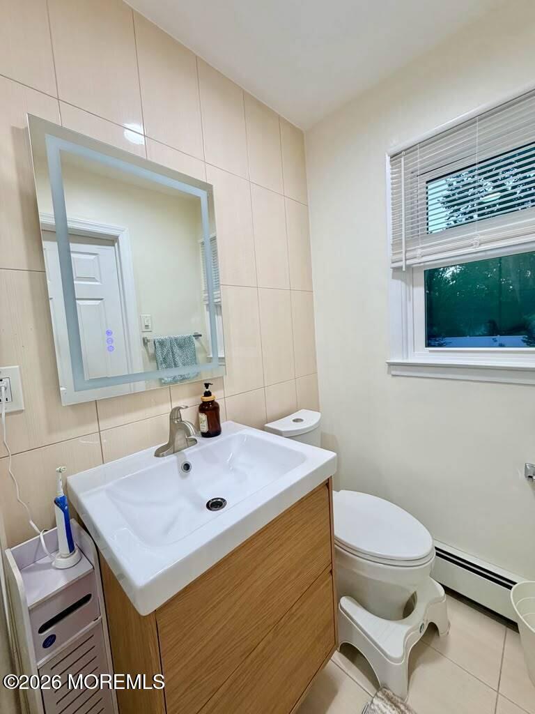 4 Dorset Way Edison, NJ 08820 - Photo 22 of 41 Master Bath