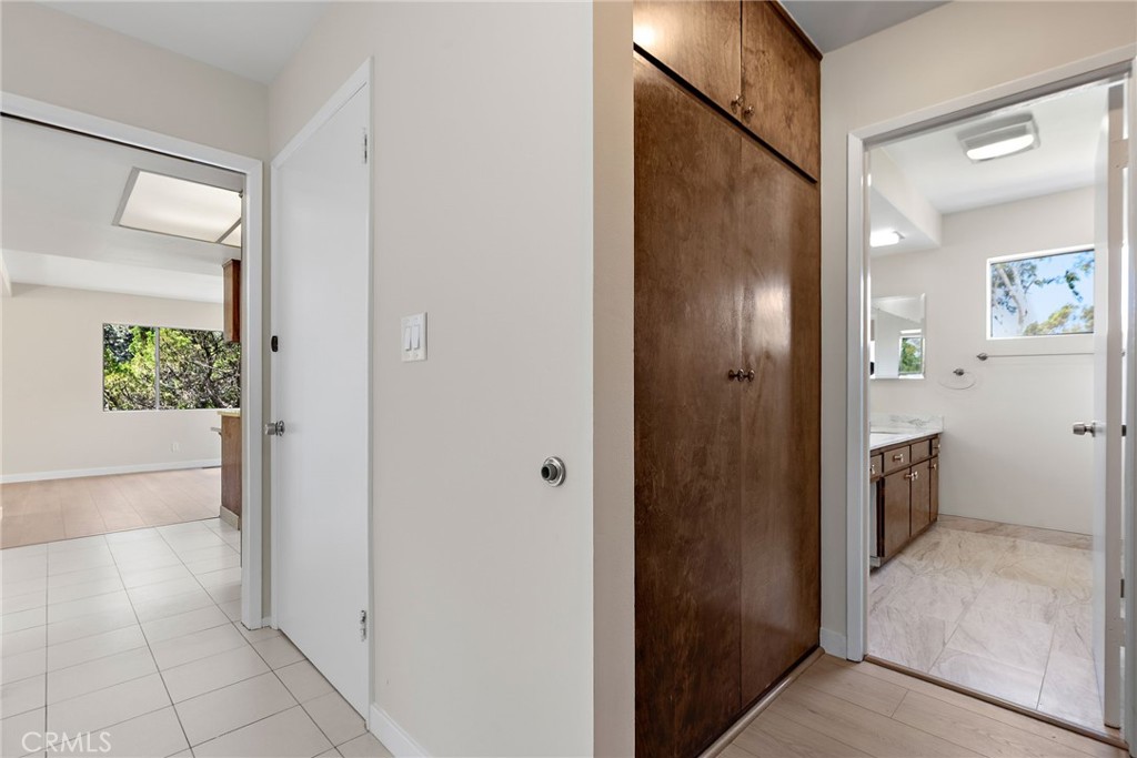 443 Woodbury Road Glendale, CA 91206 - Photo 24 of 48 Large Storage Closets