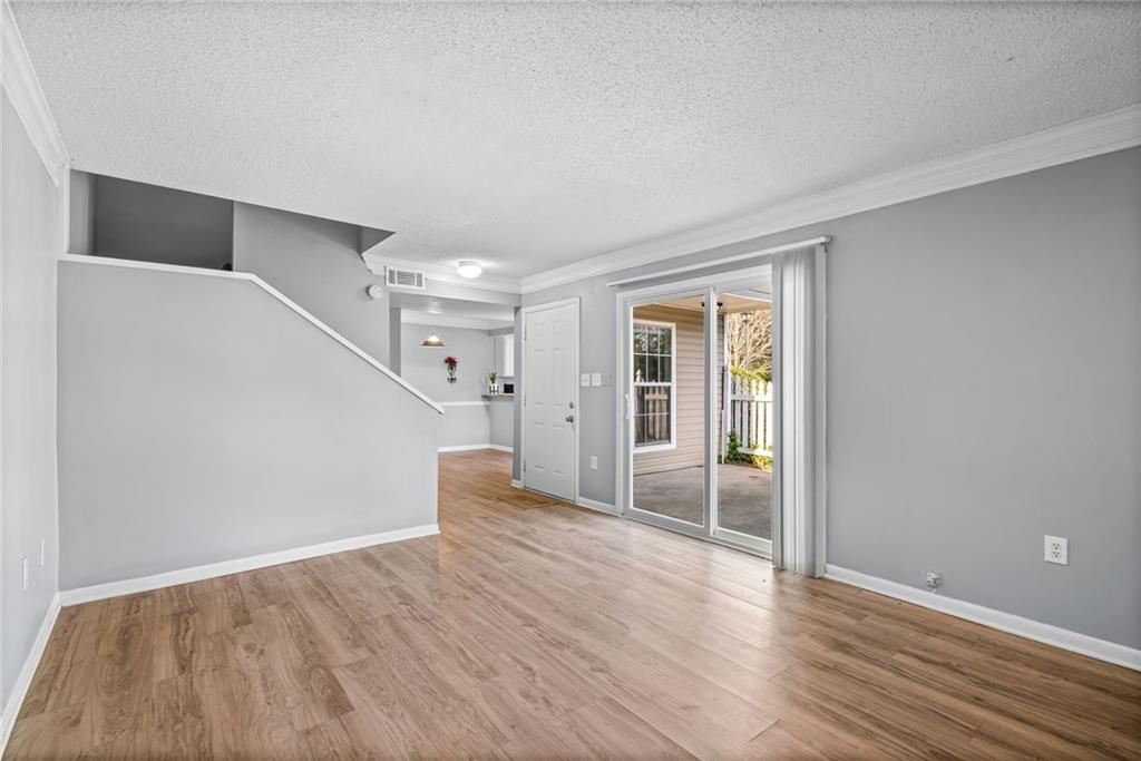 549 Summit Lane Southwest Marietta, GA 30008 - Photo 10 of 27