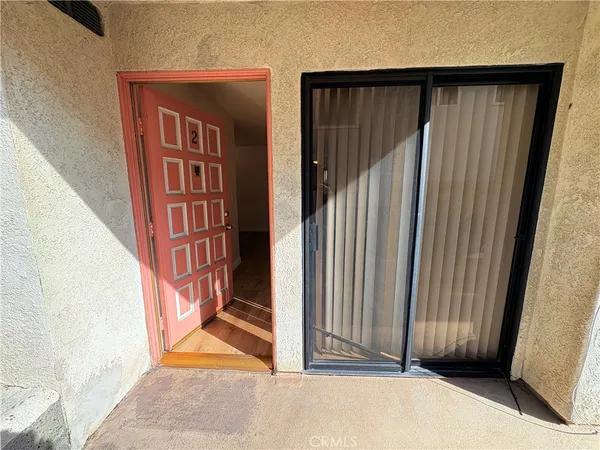 $2,700 | 118 North Cedar Street, Unit 2, Glendale, CA 91206