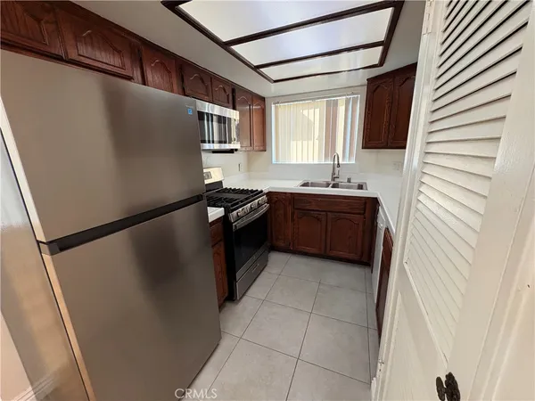 $2,700 | 118 North Cedar Street, Unit 2, Glendale, CA 91206