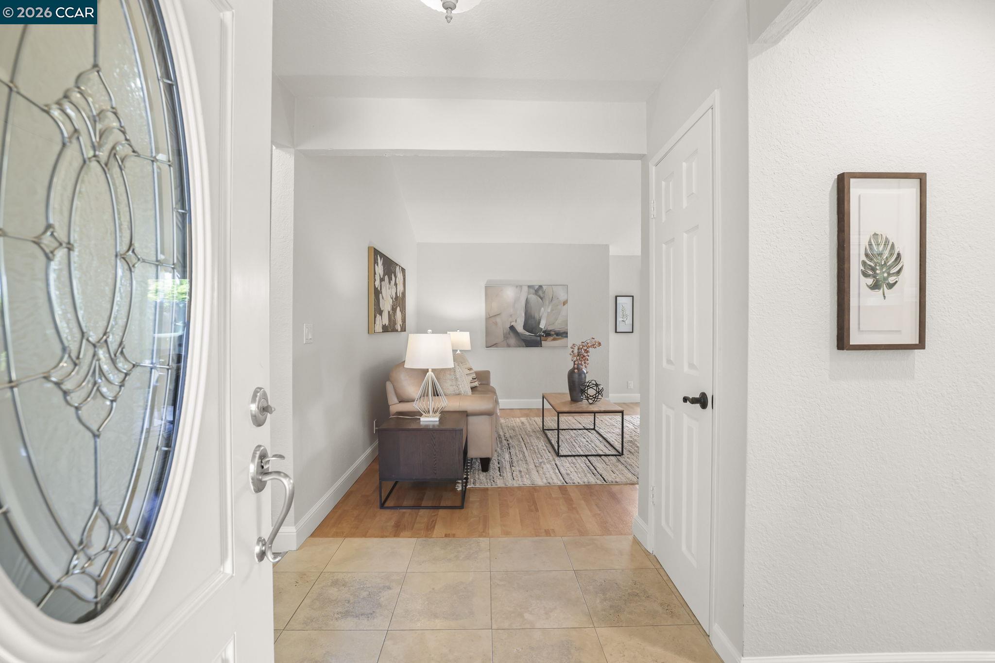 1431 Ridgewood Drive Martinez, CA 94553 - Photo 5 of 32