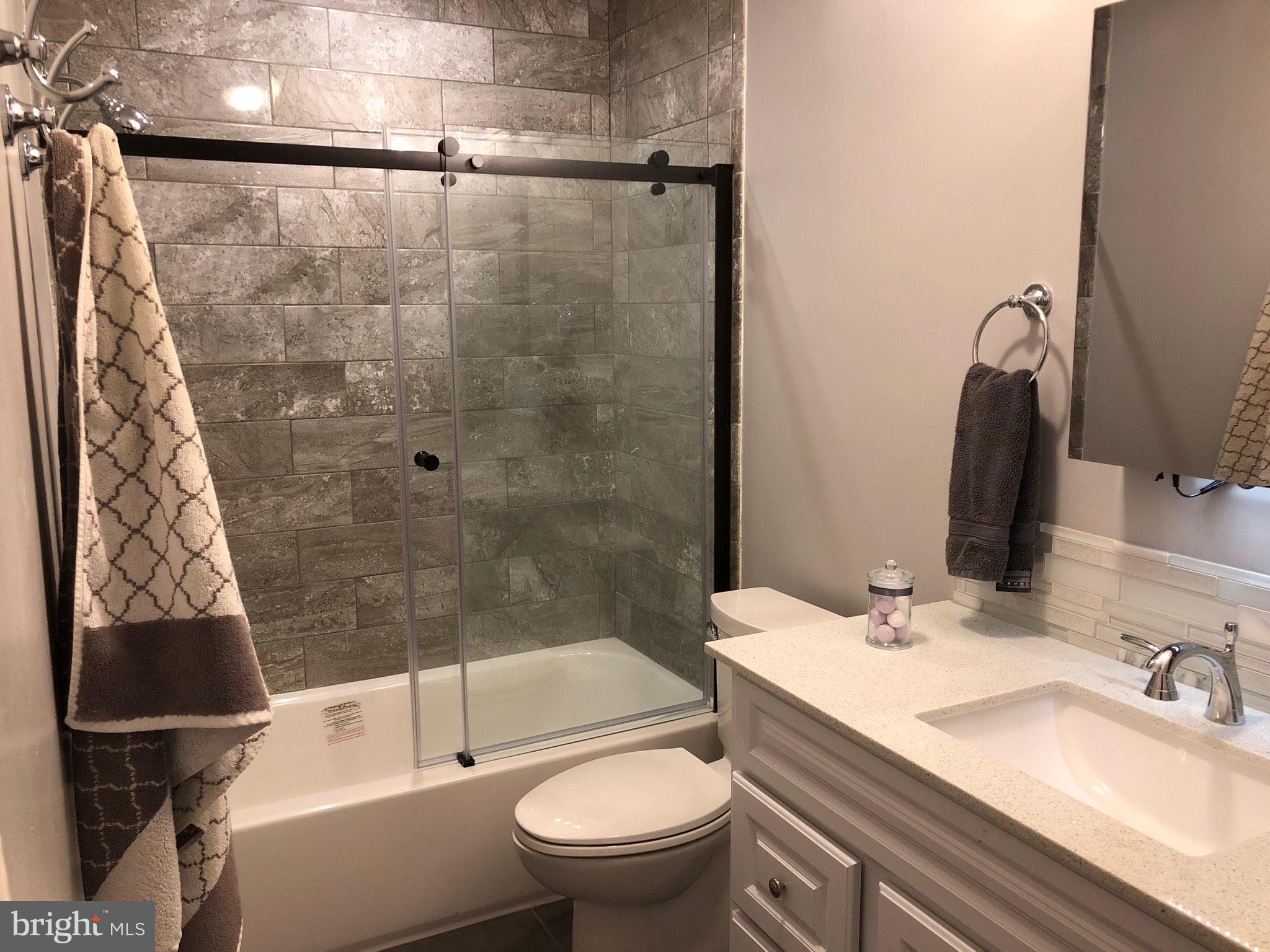 7804 Miller Fall Road Derwood, MD 20855 - Photo 14 of 27 Bath