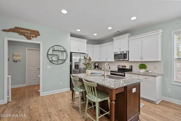 $538,500 | 893 Dan Owen Drive, Hampstead, NC 28443