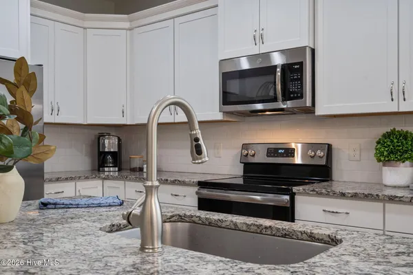 $538,500 | 893 Dan Owen Drive, Hampstead, NC 28443