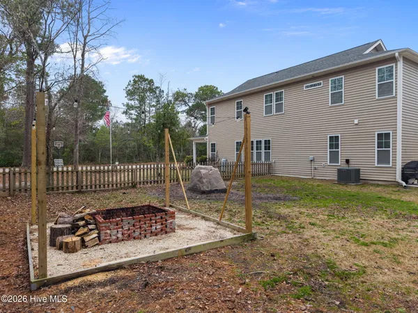 $538,500 | 893 Dan Owen Drive, Hampstead, NC 28443