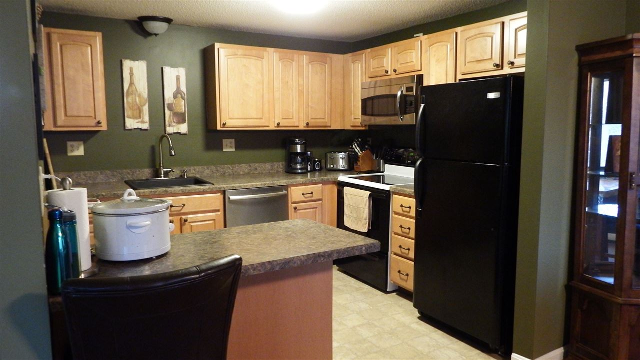 75 Indian Rock Road, Unit 75 Merrimack, NH 03054 - Photo 4 of 28