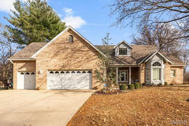 $420,000 | 1000 Timberlake Drive, Edwardsville, IL 62025