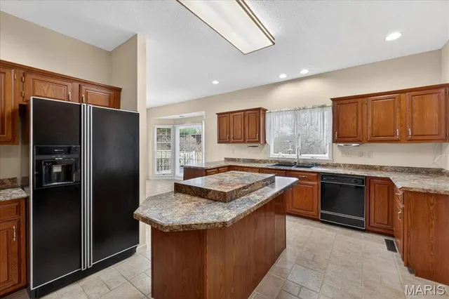 $420,000 | 1000 Timberlake Drive, Edwardsville, IL 62025