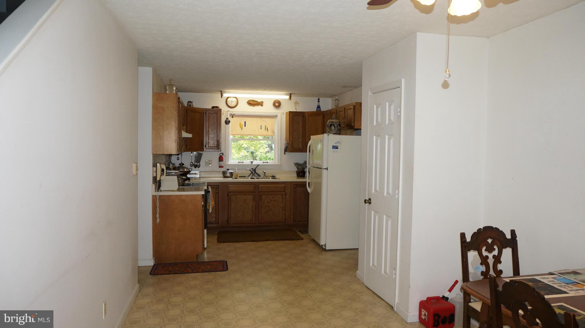 2381 Mountain Run Road Berkeley Springs, WV 25411 - Photo 13 of 23 Kitchen