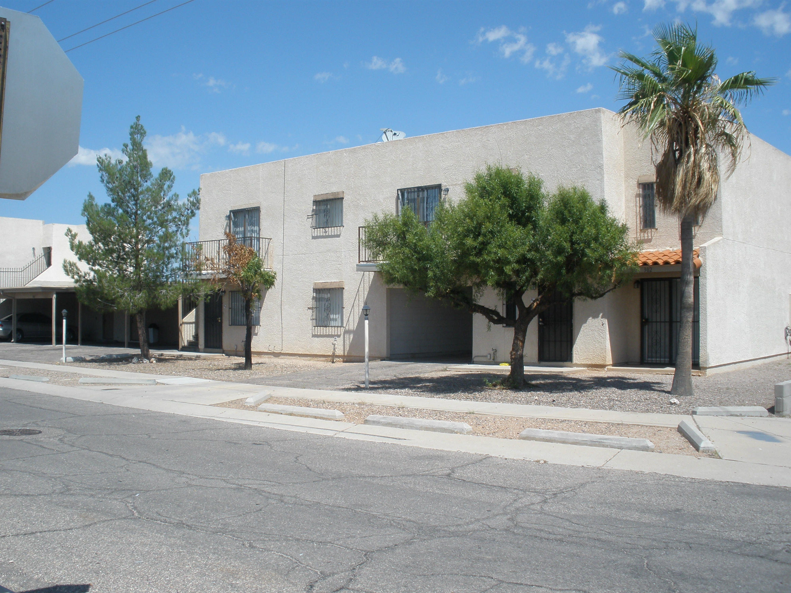 302-312 West Los Reales Road Tucson, AZ 85756 - Photo 2 of 10