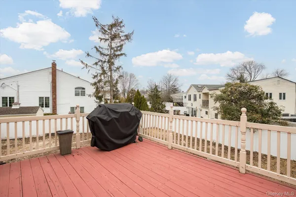 $1,100,000 | 2959 Clubhouse Road, Merrick, NY 11566