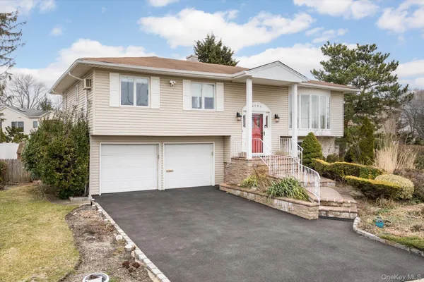 $1,100,000 | 2959 Clubhouse Road, Merrick, NY 11566