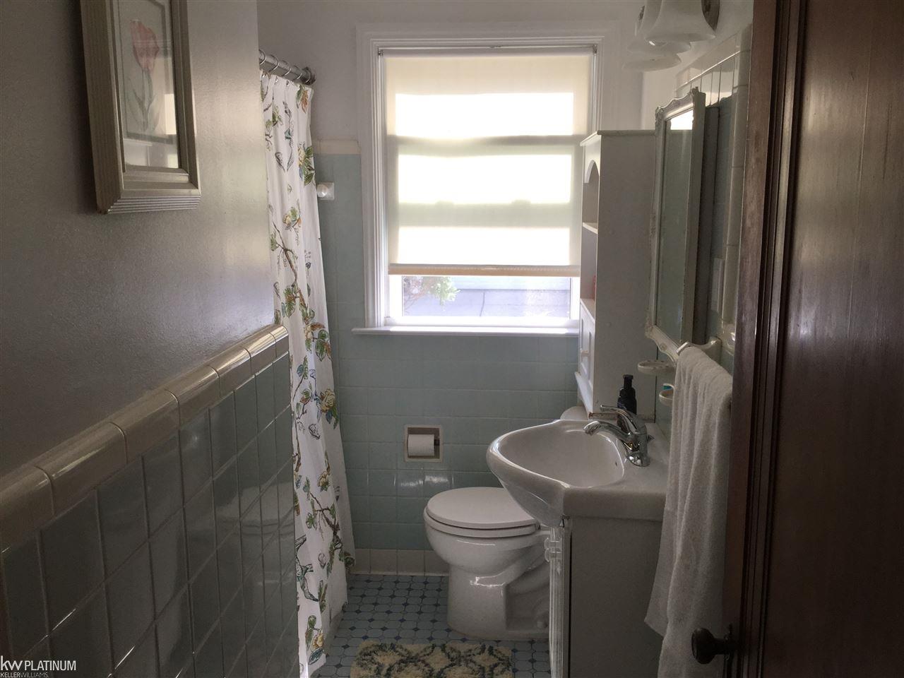 96 Riverside Drive Mount Clemens, MI 48043 - Photo 13 of 35 FULL BATH