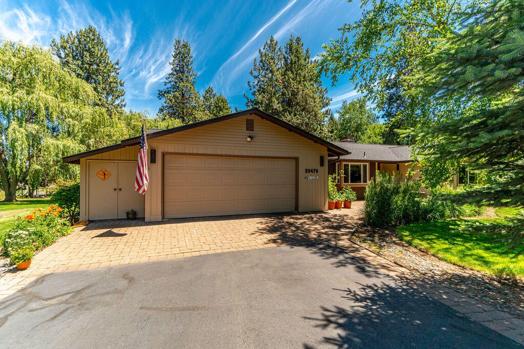 20476 Mainline Road Bend, OR 97702 - Photo 1 of 50 RileyVisuals-14