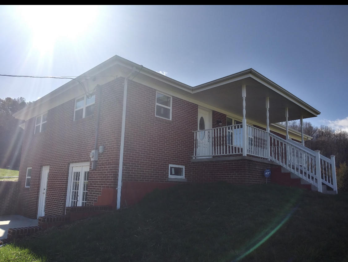 3525 Willow Tree Road Ewing, VA 24248 - Photo 1 of 38 5B35CE93-DE22-4010-8A0F-4DD9A2E5A4E0