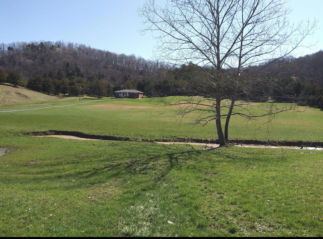 3525 Willow Tree Road Ewing, VA 24248 - Photo 10 of 38 422121BE-C05F-429D-B980-35E8F27ADDAE