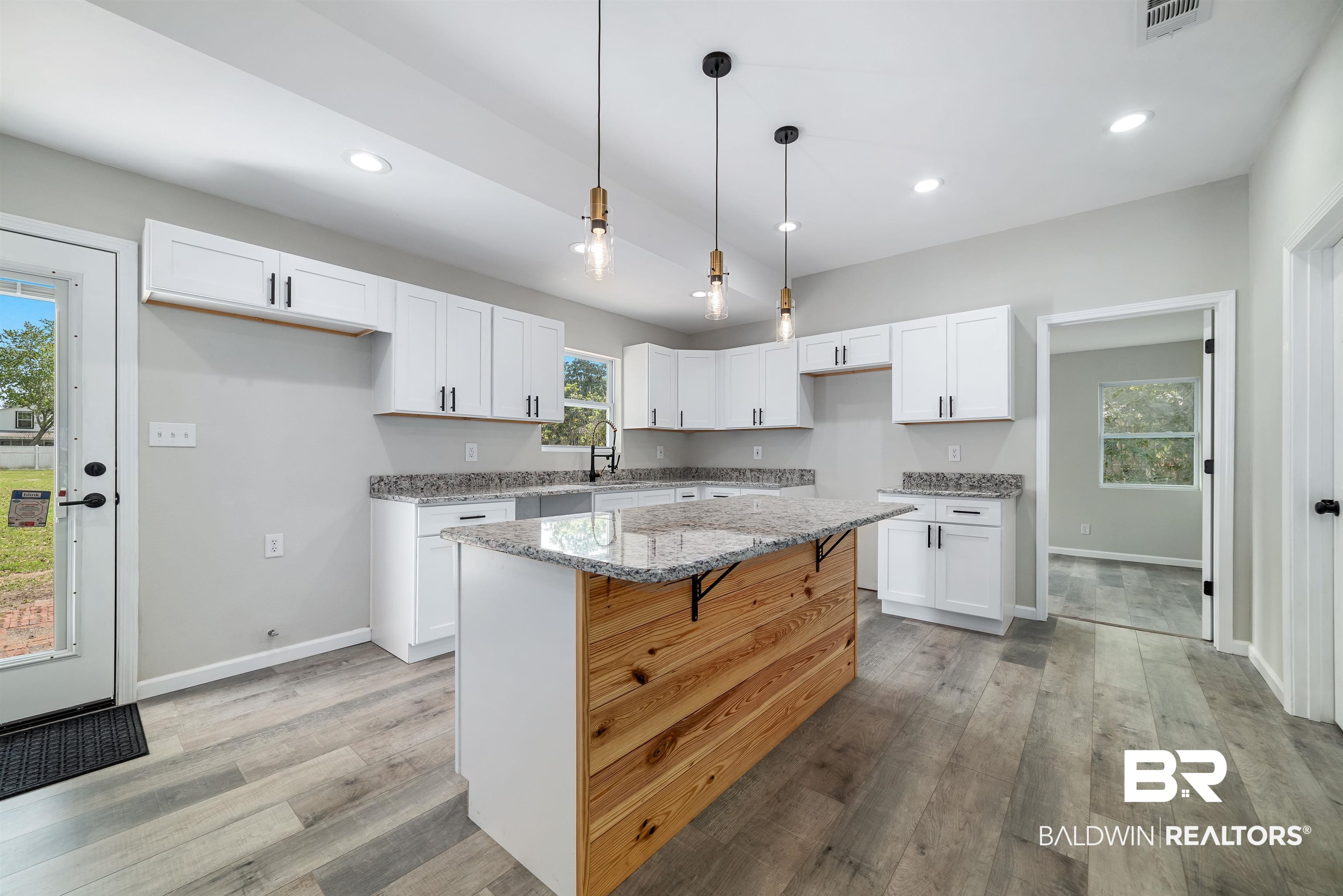 19040 Pine Acres Road Gulf Shores, AL 36542 - Photo 12 of 48