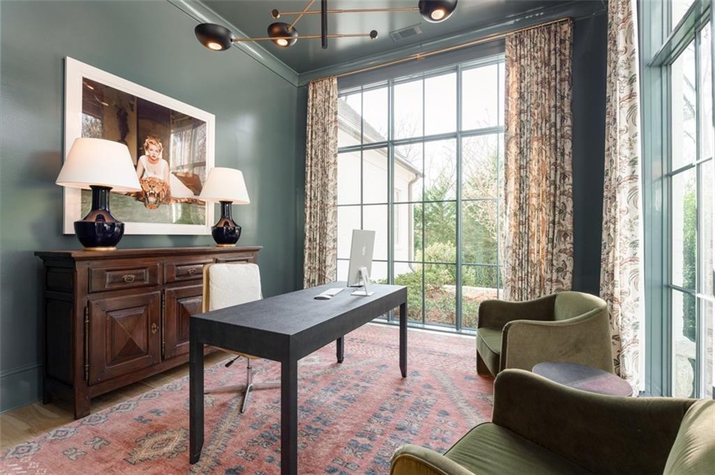 365 Valley Road Northwest Atlanta, GA 30305 - Photo 16 of 62