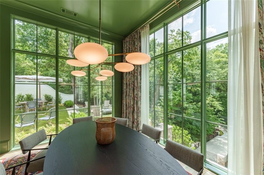 365 Valley Road Northwest Atlanta, GA 30305 - Photo 18 of 62