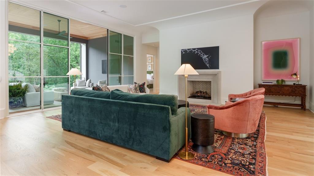 365 Valley Road Northwest Atlanta, GA 30305 - Photo 20 of 62