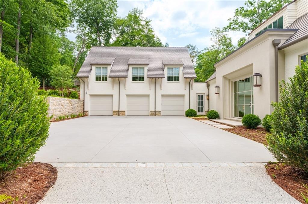 365 Valley Road Northwest Atlanta, GA 30305 - Photo 4 of 62