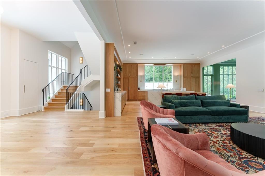 365 Valley Road Northwest Atlanta, GA 30305 - Photo 6 of 62